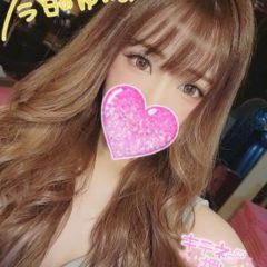 本日 ５月 １６日（金）  総勢 １０名の出勤予定になります！　桃色美肌スリム美人 ゆいあ/唯愛(高級店サービス） 控えめな性格 細身で、胸、お尻が自慢です - スチュアーデス