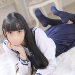 本日 ３月 ３１日（火）  総勢 １１名の出勤予定になります！　ほんわかとした美乳 G カップ あこ/温心（高級店サービス) 人当たり は柔らかく 18歳性格は穏やか 感じのいい女性です - スチュアーデス