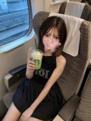 本日 １０月 ９日（金）  総勢 １７名の出勤予定になります！  キュートな１９歳妹系 このは/心絆(高級店サービス） スラッとスリムなスタイルのいい 性格は穏やか よく笑う イチャイチャしたい正直な女の子です - スチュアーデス